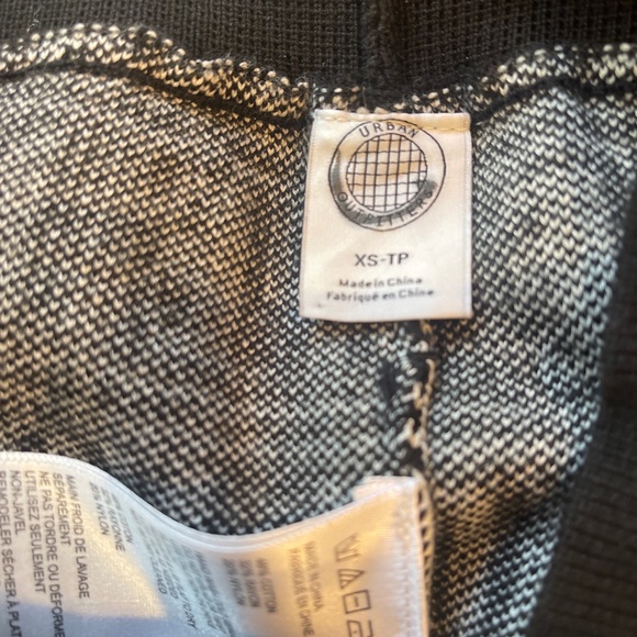 Urban Outfitters NOPE Sweater Biker Shorts Black/White Knit Women Sz XS NWOT - Picture 7 of 8